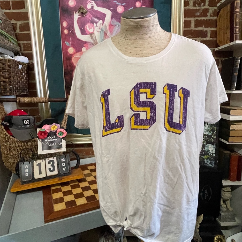 LSU Retro Arch White T-Shirt Size XL